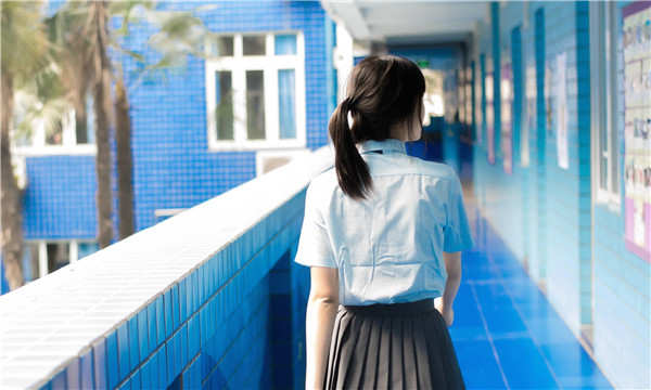 古镇镇如何找到一个可以帮助我生孩子的女人？